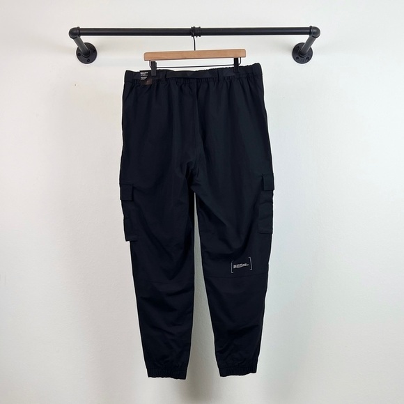 NWT Adidas Women’s Belted Waist Cargo Pants in Black - Picture 8 of 10